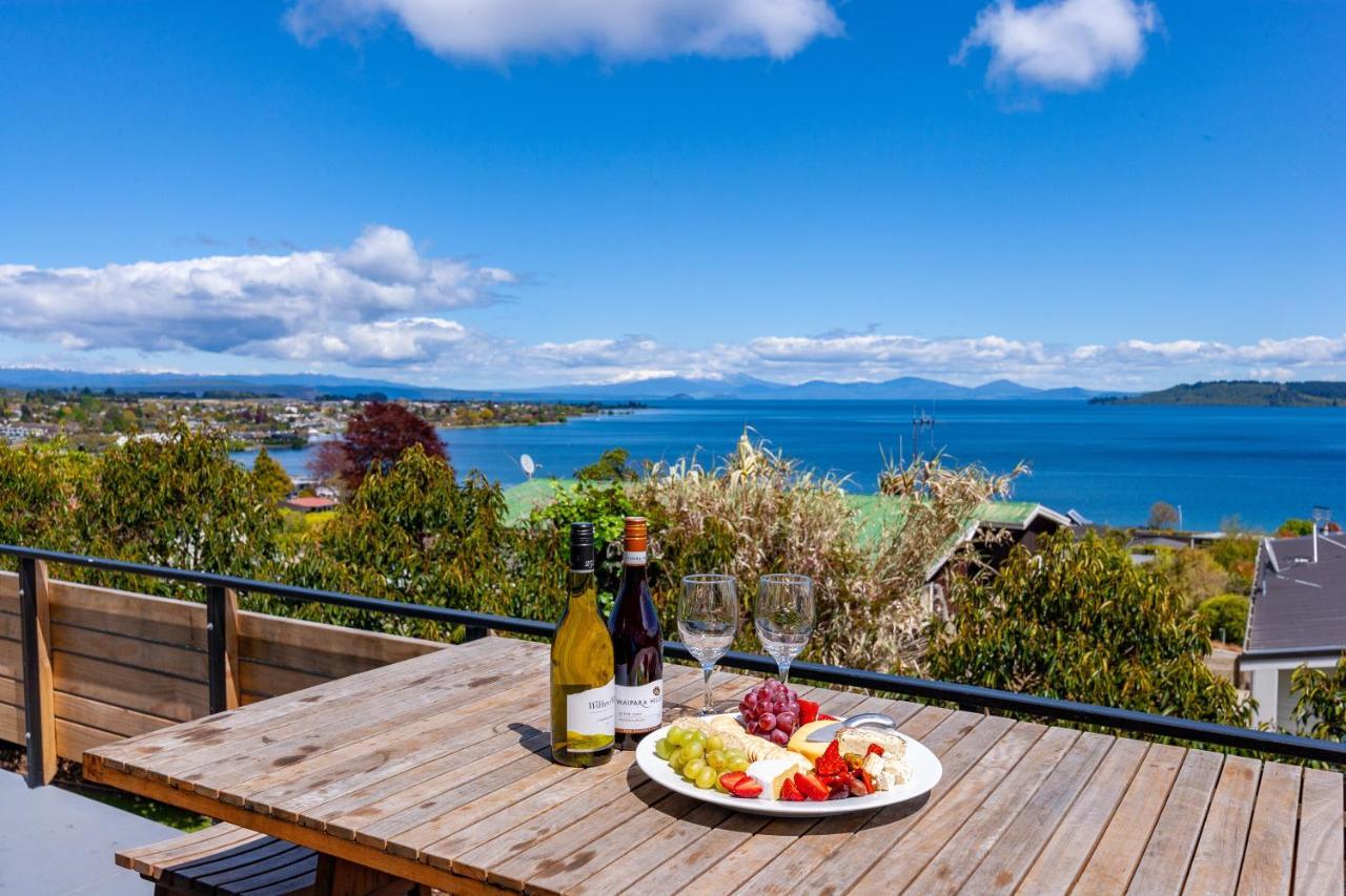 Lakeview Lookout Taupo Exterior photo